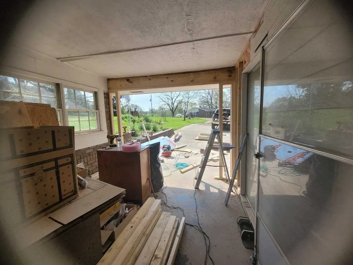 Air movers and dehumidifier for Water Mitigation Services in Greencastle